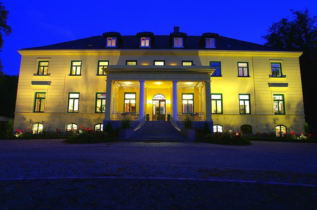 Schloss Harkensee Dassow Extérieur photo